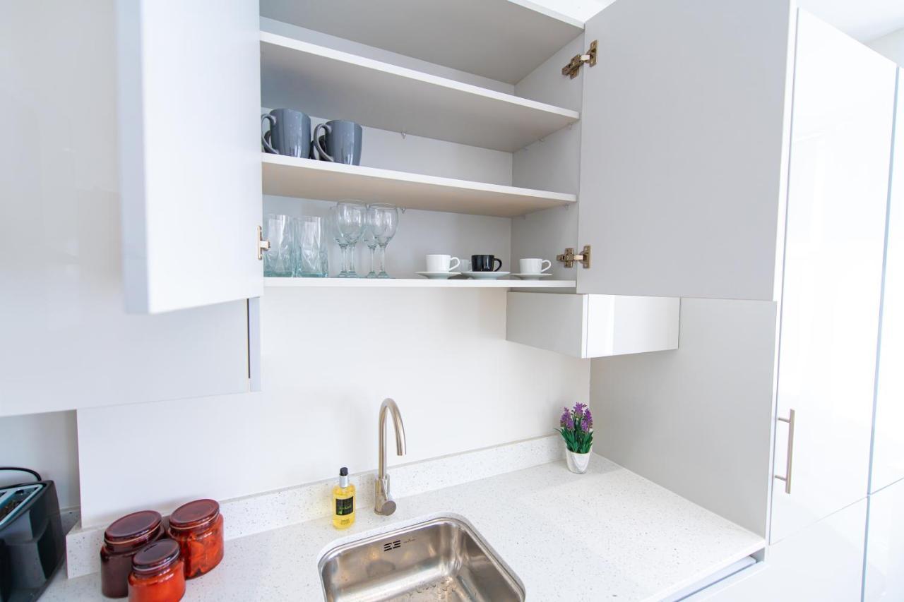 Ealing Residency Aparthotel London Eksteriør bilde