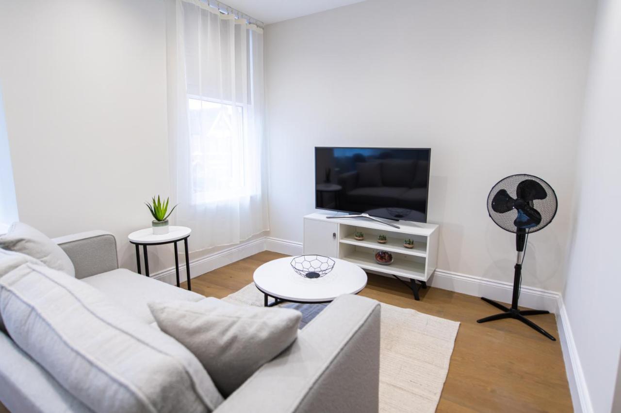 Ealing Residency Aparthotel London Eksteriør bilde