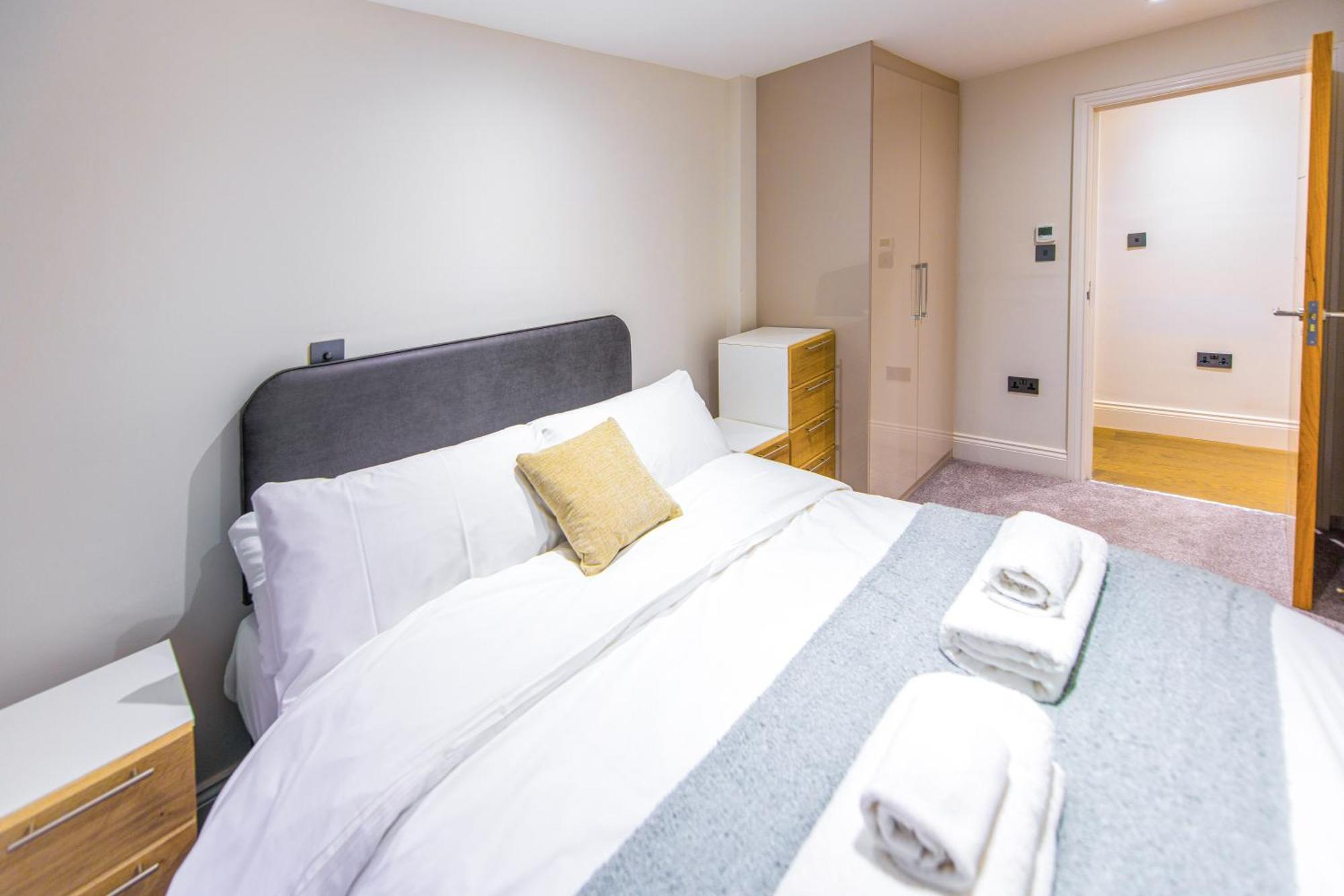 Ealing Residency Aparthotel London Eksteriør bilde