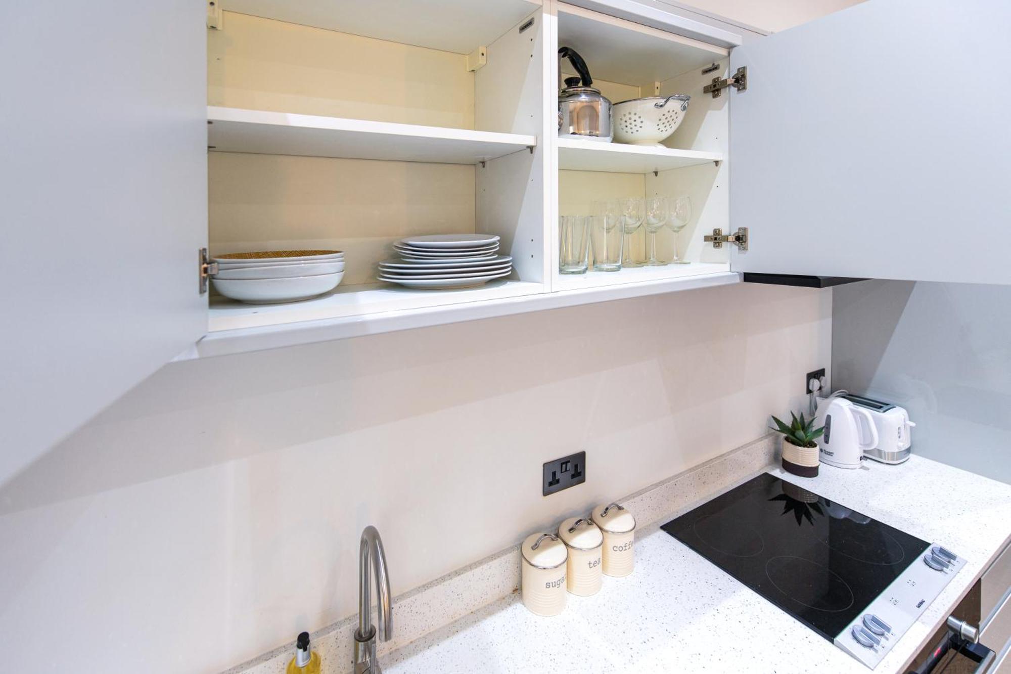Ealing Residency Aparthotel London Eksteriør bilde